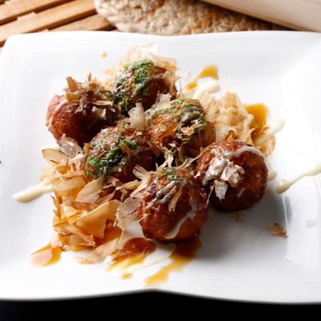 Takoyaki 6 Pieces.